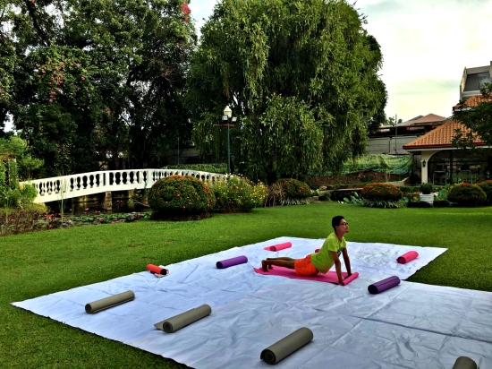 Have an early morning yoga at Montebello's most photographed garden 