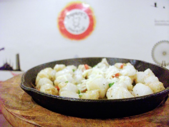 Best serve hot. This sizzling Scallops is a must-try in Papart's, request for more cheese for more flavor.JPG